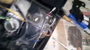 Prius 20. Ремонт заднего фонаря без капитального вскрытия.№114