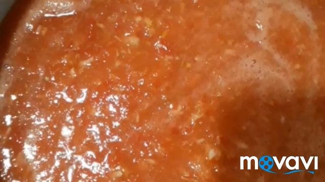 Хреновина из помидоров  с чесноком и хреном