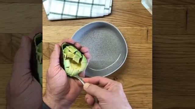 Канапе с красной рыбой и авокадо рецепт #Shorts смотреть онлайн