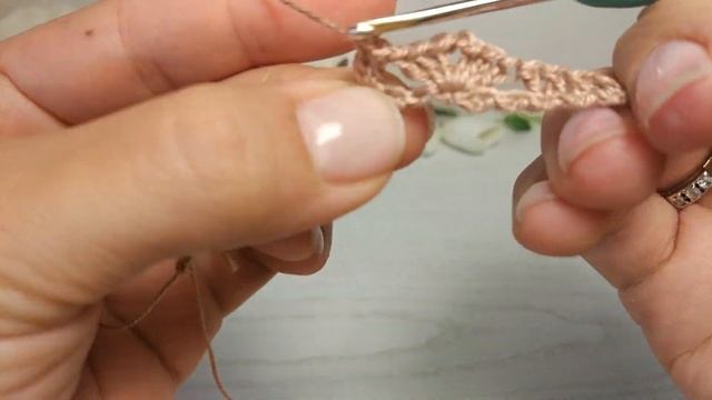 Детское ажурное платье. Часть 1. Вяжем квадратную кокетку крючком.