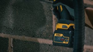 DEWALT® Italia | SCANALATRICE 54V XR FLEXVOLT DCG200