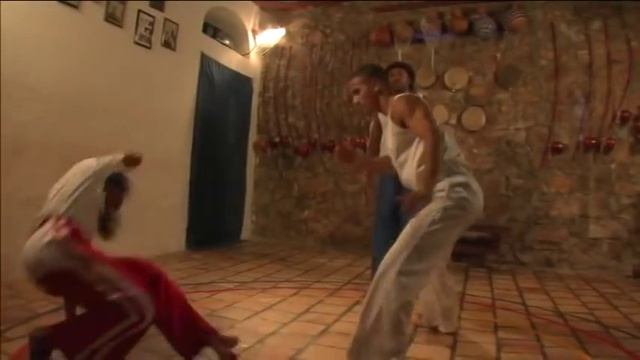 Secuencias Mestre Bimba - explicadas por Mestre Nenel смотреть онлайн