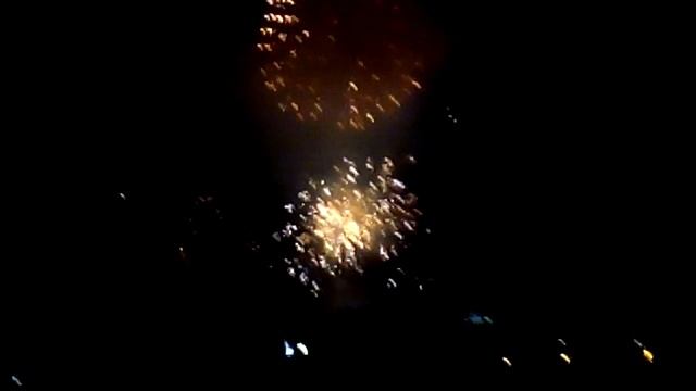 Продолжение салюта. Сюрприз смотреть онлайн