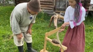"СКАЗКИ С ВЕРЕТЕНОМ" (Обработка льна). Познавательное видео для детей.