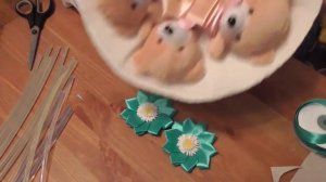 Букет из игрушек своими руками  Как сделать букет из игрушек  Мишки в букете