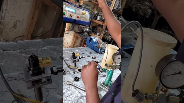 TESTING DAF XL106 COMMON RAIL INJECTORS смотреть онлайн