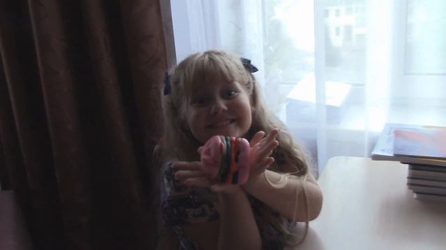 VLOG:1 сентября\BACK TO SCHOOL 2018\Получили учебники\Обзор крутого портфеля\День города ..САЛЮТ.. смотреть онлайн