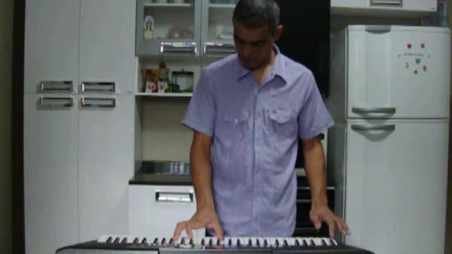 Me Playing Blade Runner End Theme without Effects смотреть онлайн