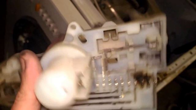 Ремонт стиральной машины Miele W806¦ Стиральная машина Miele работает и отключается питание смотреть онлайн