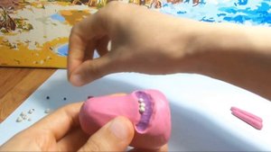 Как слепить монстра из пластилина из видео игры Сад Бан Бан ?/Видео лепка