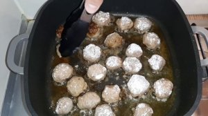 ВКУСНЫЙ Ужин на всю Семью за 20-30 минут. Спагетти с Фрикадельками в томатном соусе