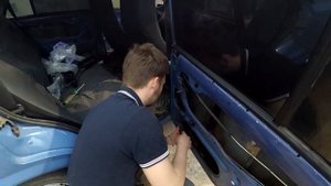 ПРОКАЧКА ЖИГИ ДЕНЧИКУ на его ВАЗ 2107! Сборка салона ваз 2107.