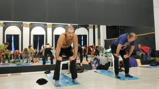 Задержки дыхания после выдоха. Втянуть-выбросить живот. Экстатическая йога смотреть онлайн