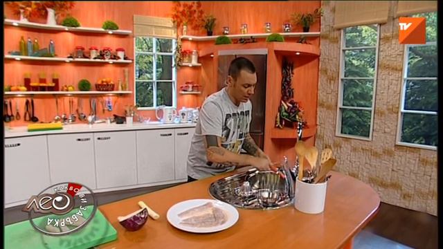 Рулца от лаврак с алабаш и млечен сос