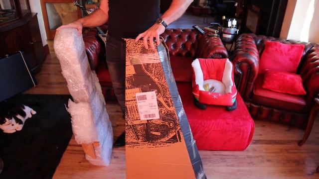 Unboxy from Foxy and a blinding reveal - check this bad boy out! смотреть онлайн