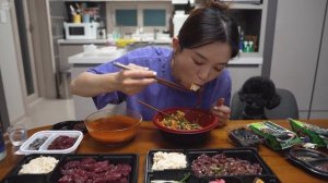 Real mukbang:) Beef Sashimi and Yukhoe with Soju ? ☆ Let's mix Yukhoe Bibimbap ? ★ Raw Beef