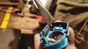 ЗАМЕНА ЩЁТОК ЭЛЕКТРОСТЕКЛОПОДЪЁМНИКА ЛАНОС СЕНС НЮАНСЫ ЛУЧШЕ СРАЗУ ПОКУПАТЬ МОТОРЕДУКТОР В СБОРЕ