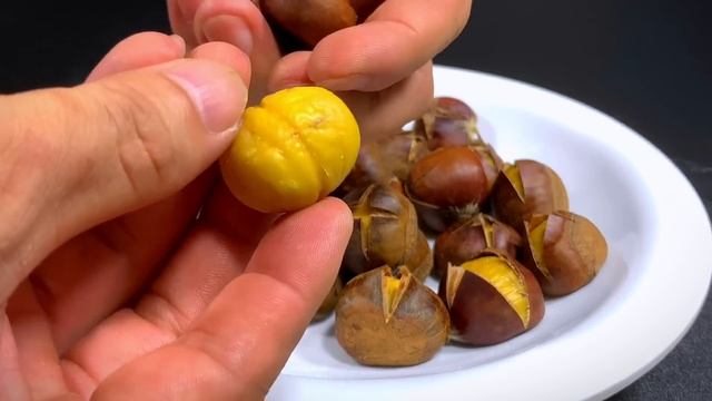 才知道板栗去殼，用瓶蓋就能搞定，一秒剝一個，輕鬆去殼方便好用【古月美食】#板栗去殼 #板栗