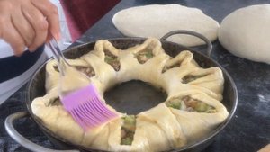 Простой и сытный пирог. Как красиво оформить пирог. Делала ромашку, а получилась звезда! )