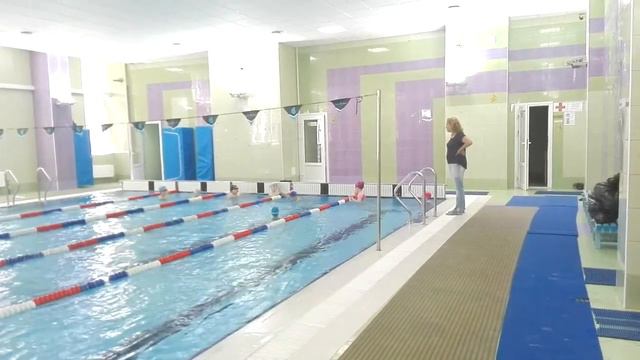 Дочка в бассейне июнь 2018 смотреть онлайн