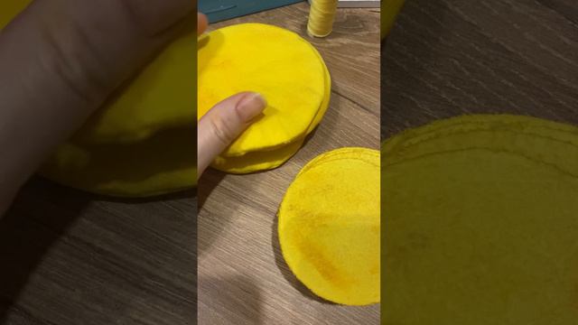 Блины для кукол на разных сковородках