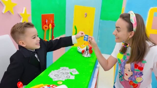 Vlad e Niki e desafio de avião e hotel para crianças смотреть онлайн