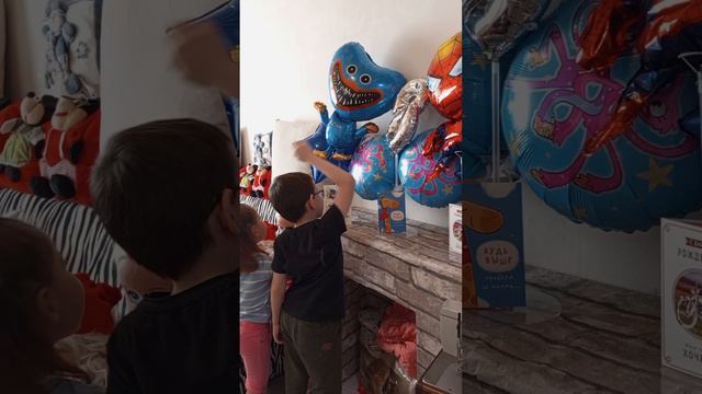 именинник амирка🥳🥳