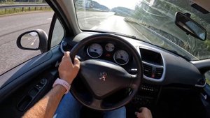 ТЕСТ ДРАЙВ 15 ЛЕТНЕГО ПЕЖО 207(1.4 88 Л.С.)ОБЗОР/ДИЗАЙН/ВОЖДЕНИЕ ОТ ПЕРВОГО ЛИЦА