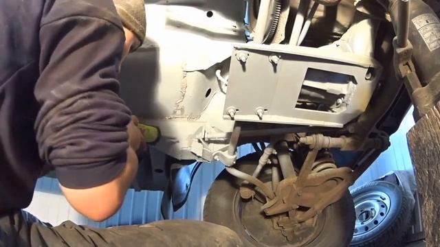 Нива ВАЗ 2121 обработка днища 2 часть