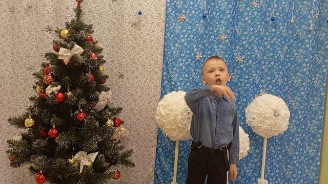 "Ёлочка", Читает: Батин Иван, 6 лет
#гордостьстраны #конкурсыдлядетей #детскоевыступление