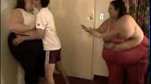 Толстушки развлекаются