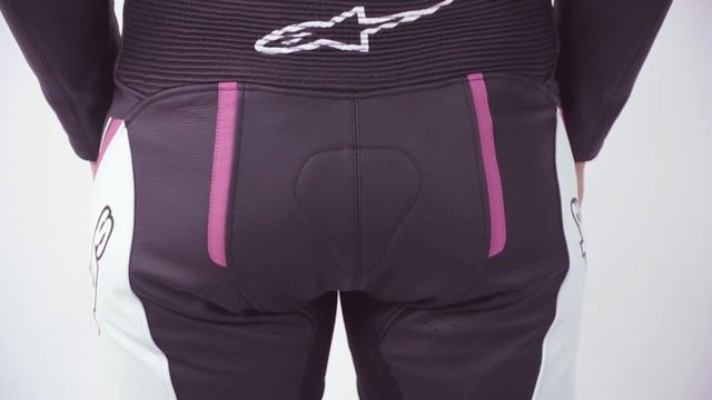 Alpinestars Stella Motegi v2 motorpak review - MotorKledingCenter смотреть онлайн