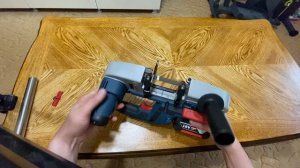 Обзор и сравнение  ленточной пилы Bosch GCB 18V-LI & Milwaukee  2729-20