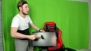 Тик так сломал монитор на стриме!