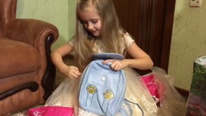 ПОДАРКИ НА ДЕНЬ РОЖДЕНИЯ ИРЕ 8 ЛЕТ /ТАКОГО ОНА НЕ ОЖИДАЛА Что ПОДАРИЛИ Родители/ Irina Gusakovskaia