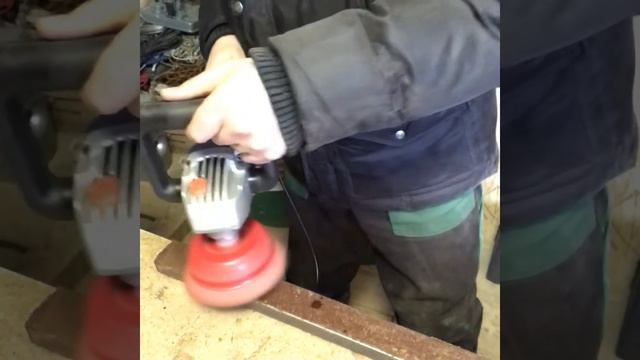 Удаление ржавчины Щёткой по дереву. смотреть онлайн