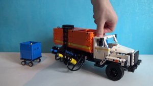 LEGO Technic Pneumatic Garbage Truck