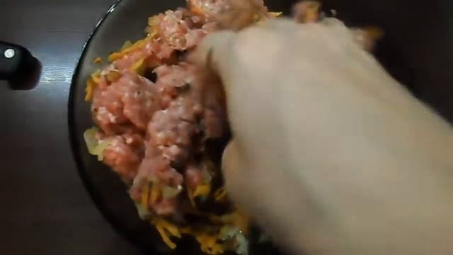 Мясная запеканка с перепелиными яйцами смотреть онлайн