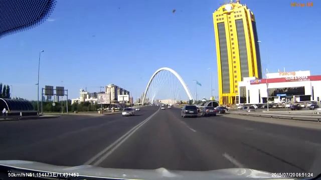 Как машина с Европы на камеру скорости попала