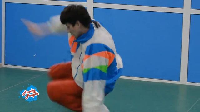 Артем Break Dance Школа Танце Funky People смотреть онлайн