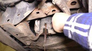 Месторасположение краника для слива антифриза Опель Омега Б. Ответ!