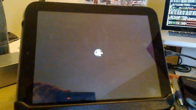 Meego 1.3 CE running on the hp touchpad смотреть онлайн