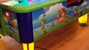 Аэрохоккей GAMELAND   аттракцион airhockey GAME LAND