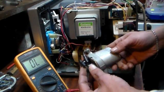 Дымит Микроволновка смотреть онлайн