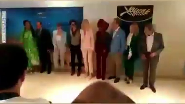 Kristen and the jury posing for pics IG story