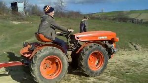 Vand tractor antonio carraro .mp4
