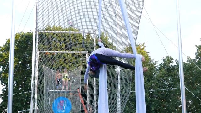 Фестиваль Воздушной Гимнастики Трапеция Yota 2016 - 10 - 4K LX100 смотреть онлайн