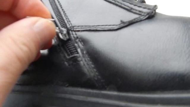 Как быстро починить бегунок (собачку) на молнии // ЛАЙФХАКИ смотреть онлайн