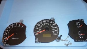 Плавный розжиг в подсветке приборной панели в Kia Spectra