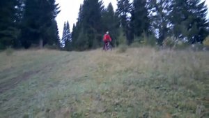 Жесткое падение с велосипеда после  спуска